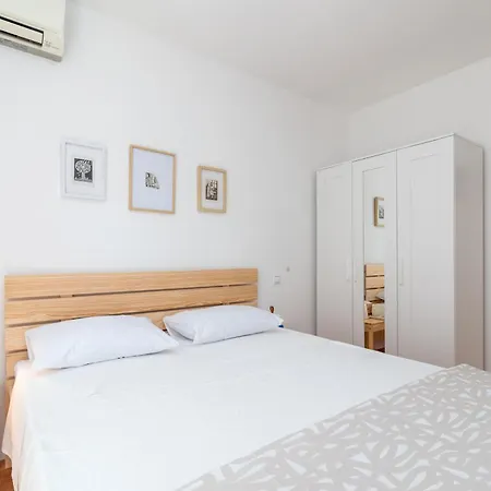 Appartement Sunny Terrace - Zulim, Trogir